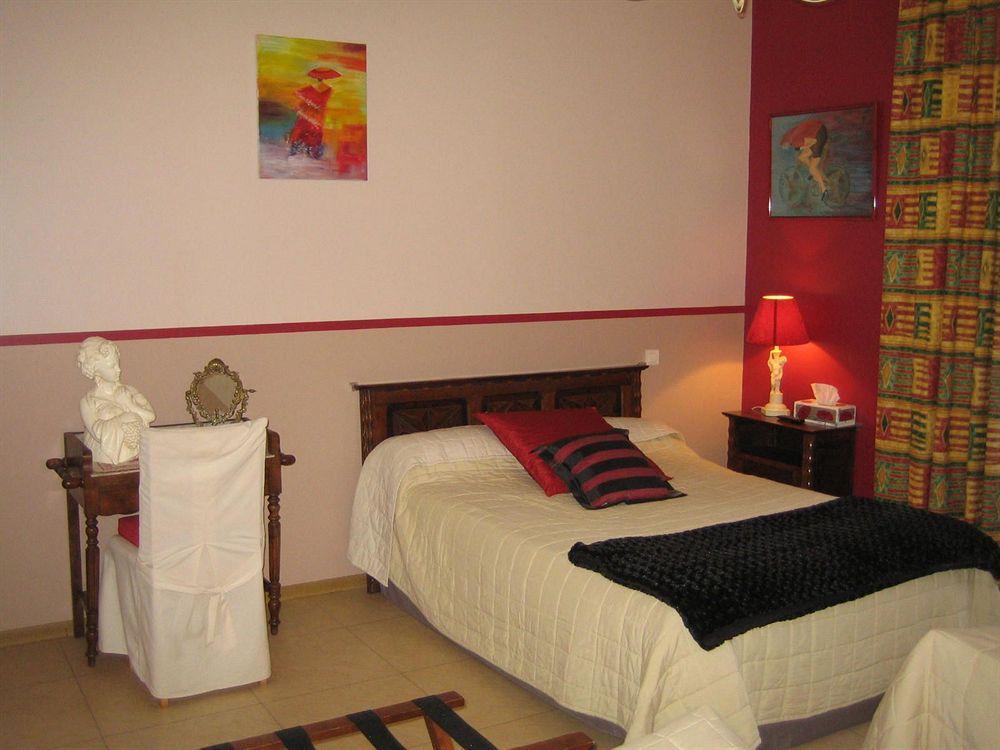 Chambre D'Hotes Domaine Le Castagne Auch Exteriér fotografie