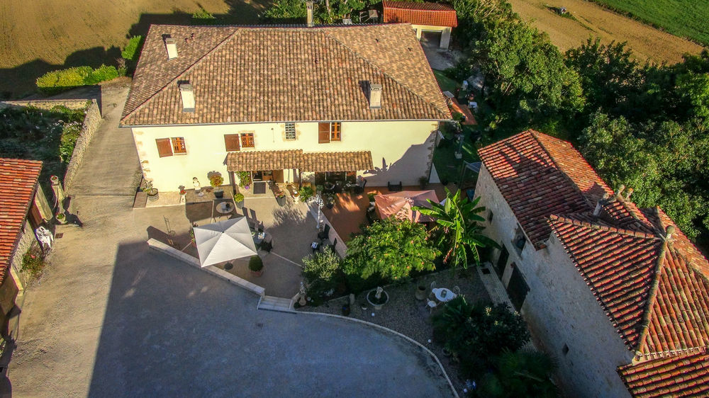 Chambre D'Hotes Domaine Le Castagne Auch Exteriér fotografie